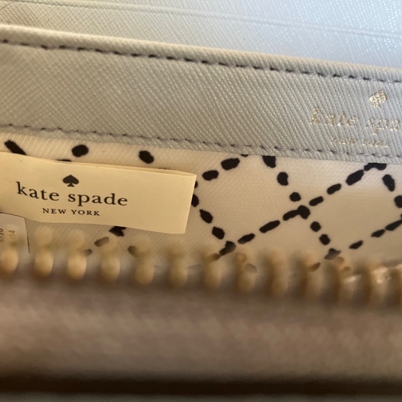 Kate Spade wallet - Picture 6 of 7